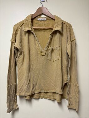 We The Free Distressed Long Sleeve Cotton V Neck Pocket Tee Yellow  XS